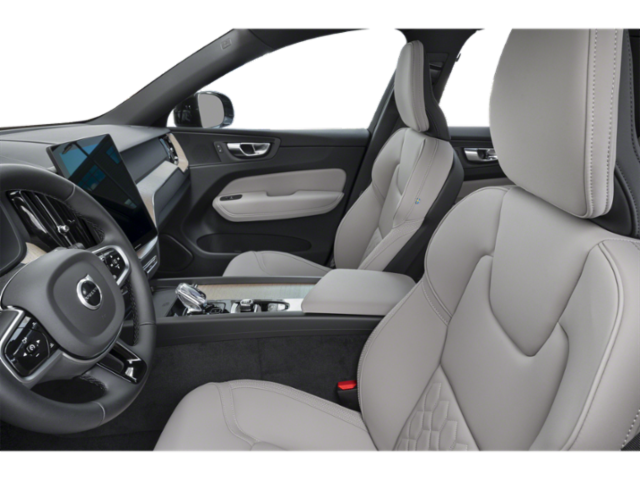 2026 Volvo XC60 Core photo 6