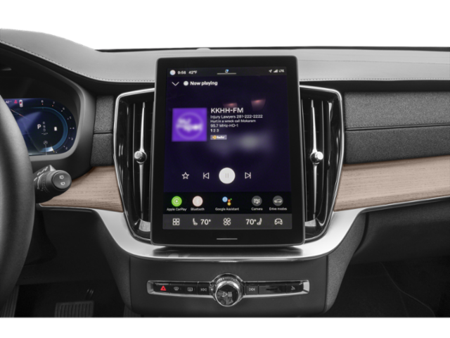 2026 Volvo XC90 Core photo 6