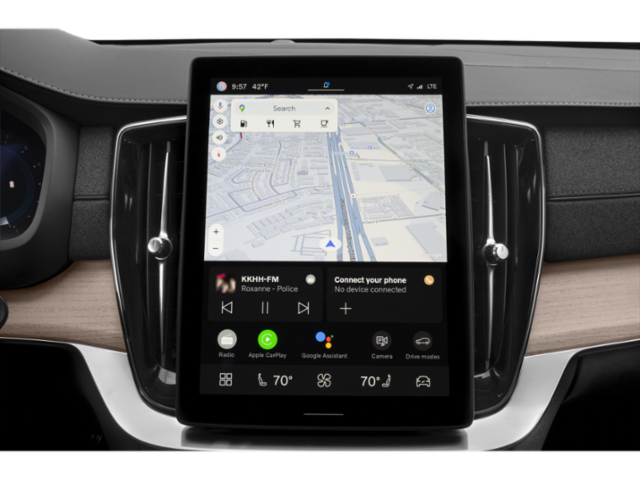 2026 Volvo XC90 Core photo 12