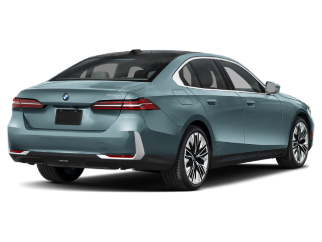 New 2027 Cape York Green Metallic BMW  image 2