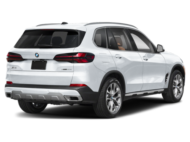 New 2027 Alpine White BMW 40 xDrive image 2