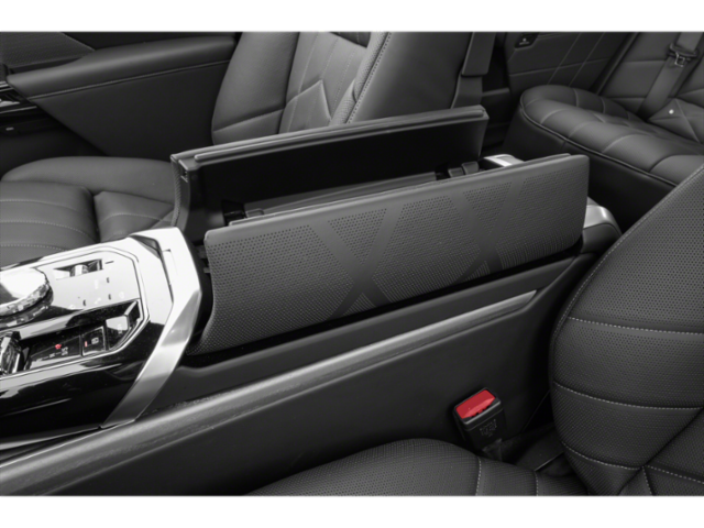 New 2026 Gray BMW 750e xDrive image 11
