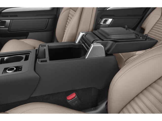 2026 Land Rover Discovery photo 13
