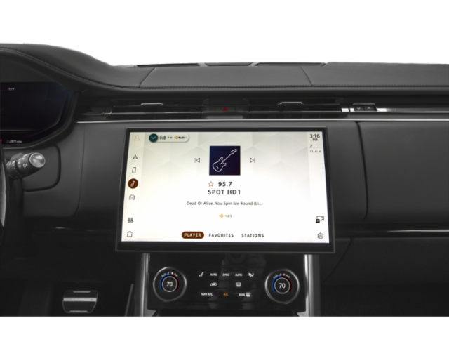 New 2026 White Land Rover SE image 7