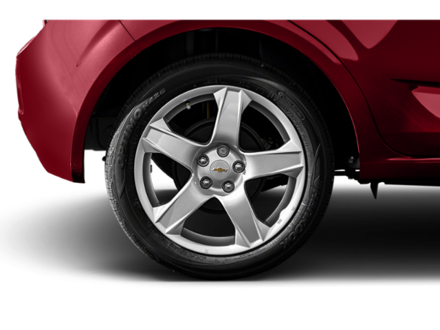 Used 2015 Silver Chevrolet LTZ image 12