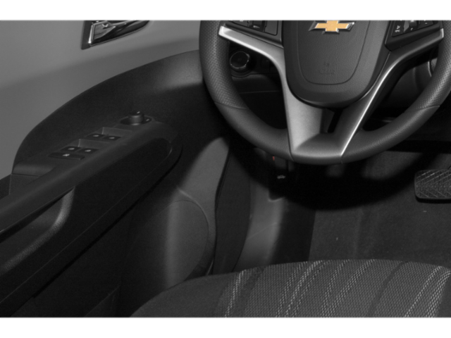 Used 2015 Silver Chevrolet LTZ image 18