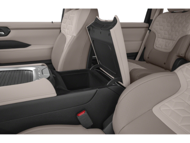 2026 Nissan Armada Platinum photo 10