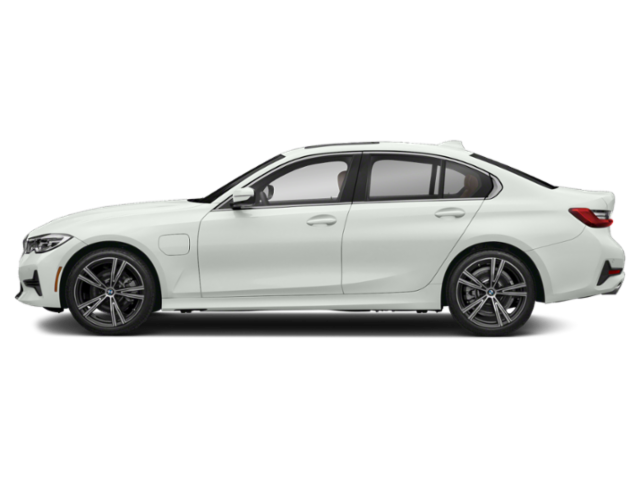 Used 2021 Orange BMW 330e iPerformance image 3