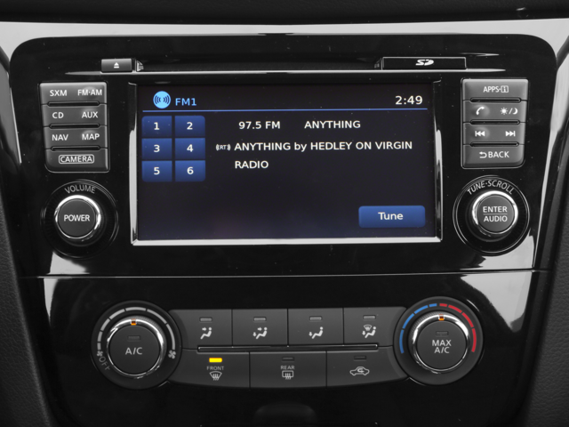 Used 2016 Gray Nissan SV image 9
