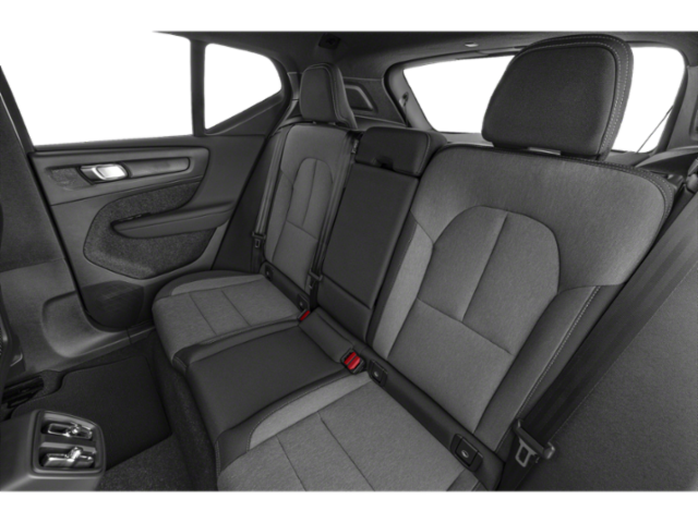 2025 Volvo XC40 AWD Core photo 10