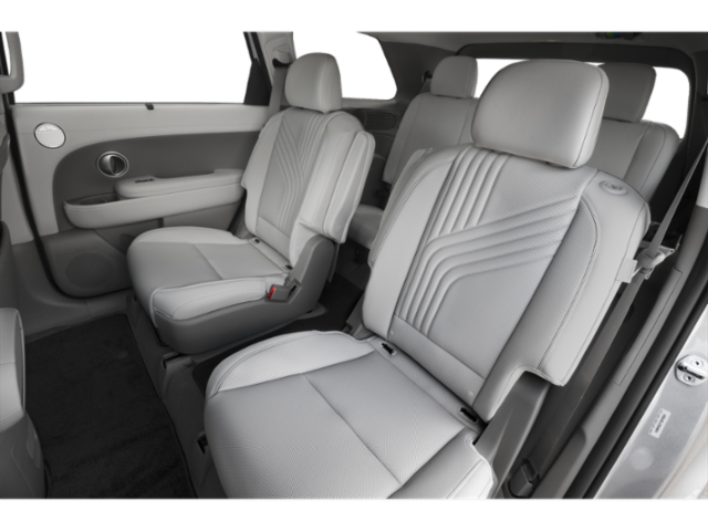New 2026 White Hyundai SEL Premium image 10