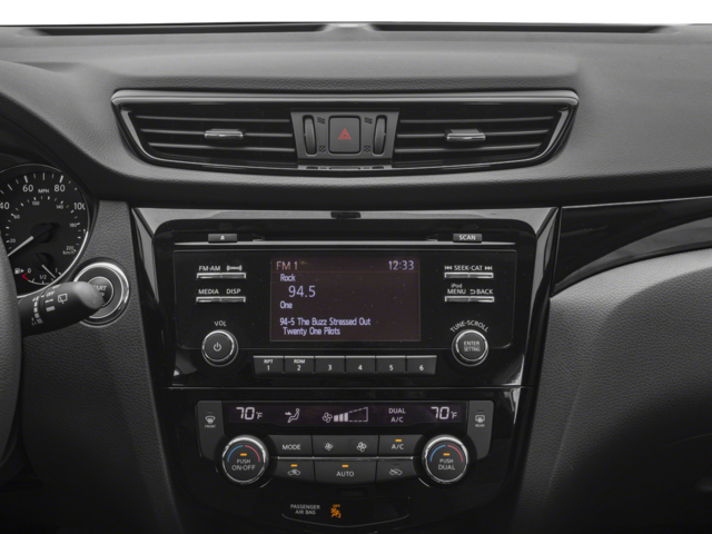 Used 2018 Gray Nissan S image 10