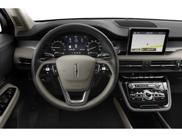 2022 Lincoln Corsair Standard photo 3