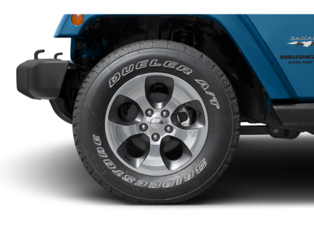 2015 Jeep Wrangler Unlimited Altitude - Photo 11
