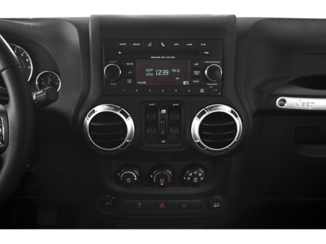 2015 Jeep Wrangler Unlimited Altitude - Photo 10