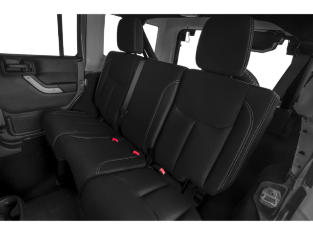 2015 Jeep Wrangler Unlimited Altitude - Photo 14