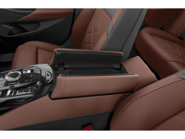 New 2027 Cape York Green Metallic BMW  image 11
