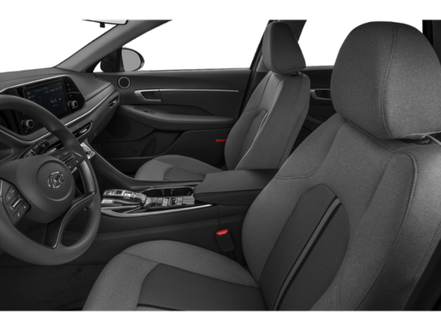 Used 2021 Black Hyundai SE image 9
