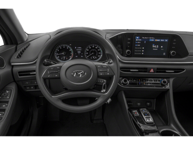 Used 2021 Black Hyundai SE image 7