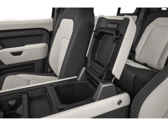 2025 Land Rover Defender 110 X-Dynamic SE photo 9
