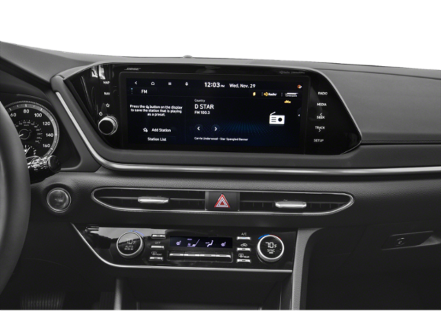 Used 2023 White Hyundai SEL image 7