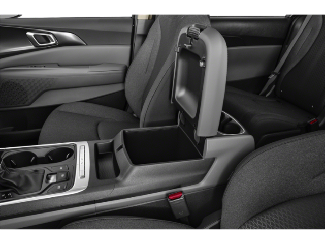 2026 Kia Carnival LX photo 11