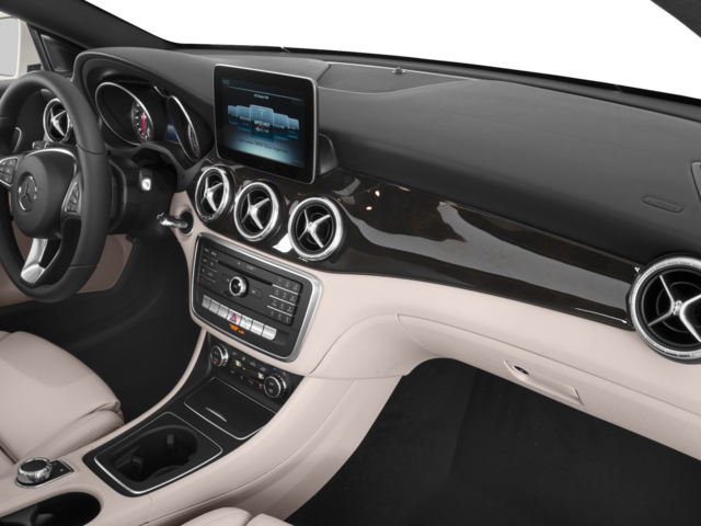 Used 2018  Mercedes-Benz CLA 250 image 16