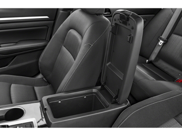 2025 Nissan Altima SV photo 14
