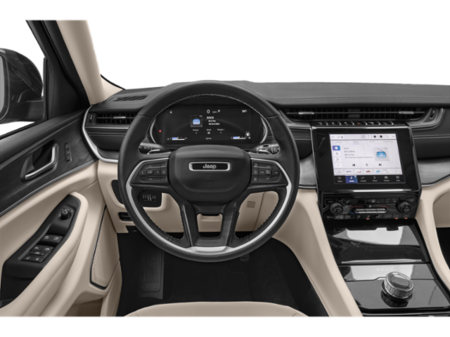 2023 Jeep Grand Cherokee Laredo Altitude photo 3