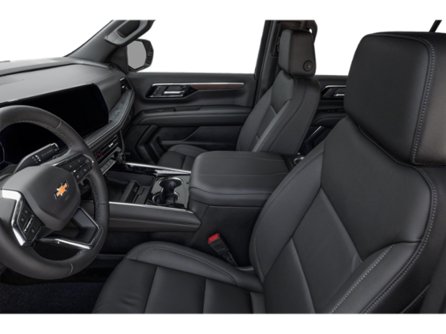 2025 Chevrolet Suburban LT photo 6