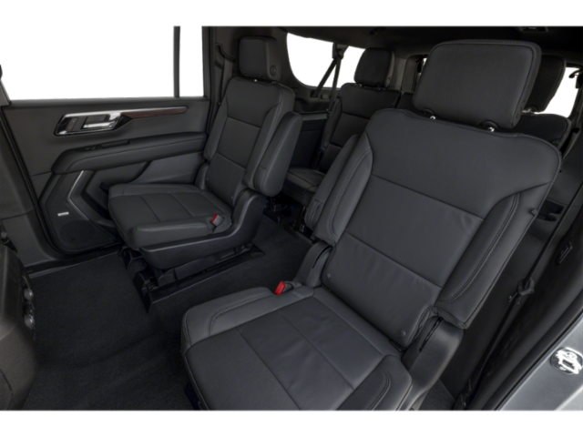 2025 Chevrolet Suburban LT photo 10