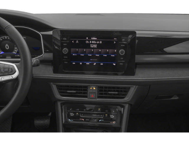 2026 Volkswagen Taos SE photo 4