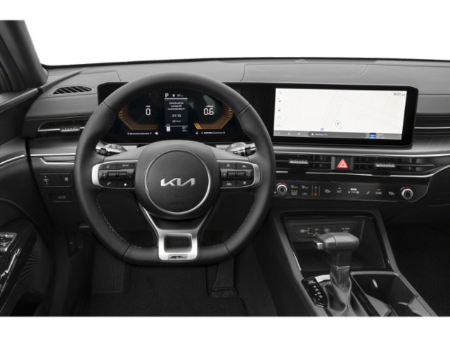 2025 Kia K5 GT-Line photo 3