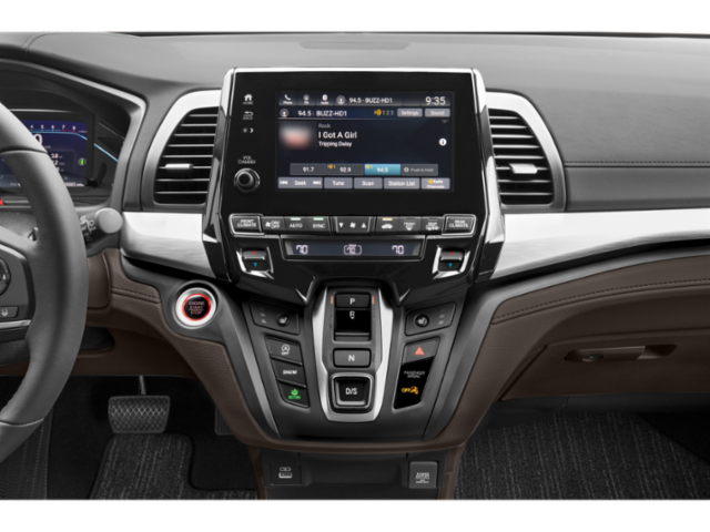 Used 2023 White Honda EX-L image 10