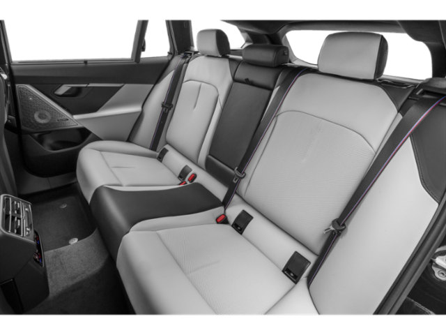 New 2027 FROZEN DEEP GRE BMW  image 10