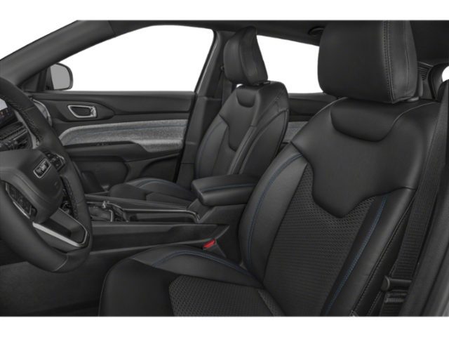 2025 Jeep Compass North 4x4 image