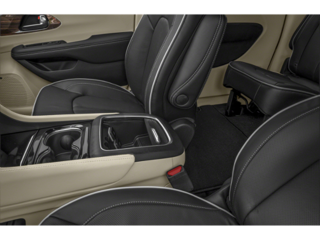 2026 Chrysler Pacifica Limited AWD image