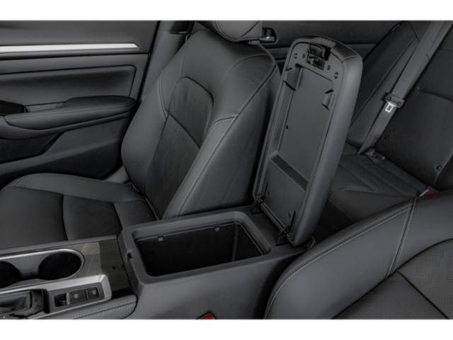 2025 Nissan Altima Platinum AWD image