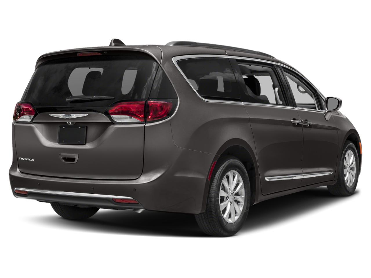 2019 Chrysler Pacifica Touring L Plus's photo