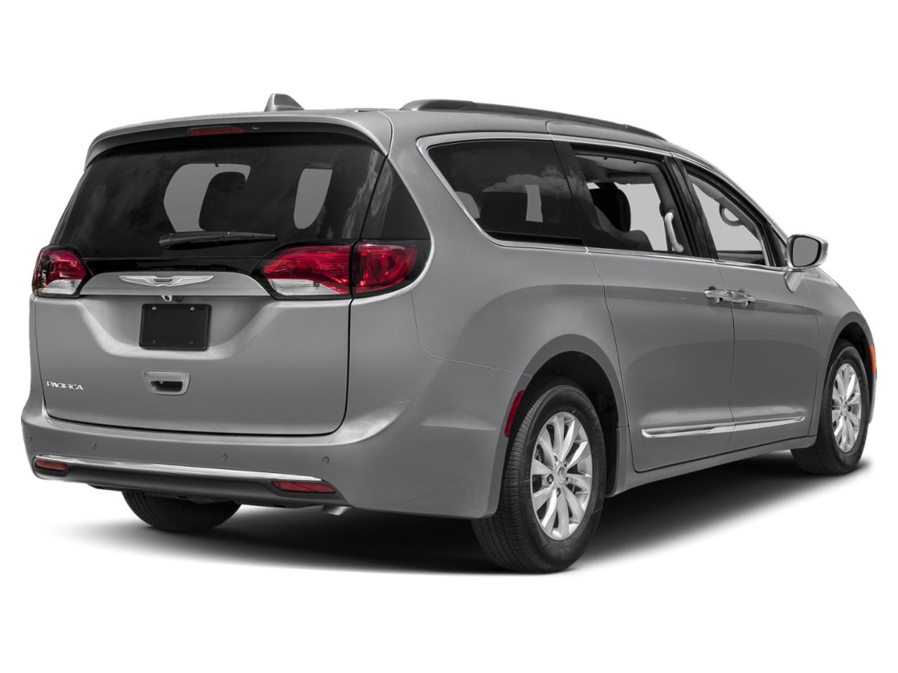 2018 Chrysler Pacifica TOURING L Minivan Slide 1