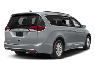 Used 2017  Chrysler Pacifica 4d Wagon Touring-L at Kona Nissan near Kailua Kona&comma; HI