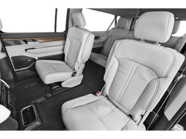 2024 Jeep Wagoneer L Series II - Photo 47
