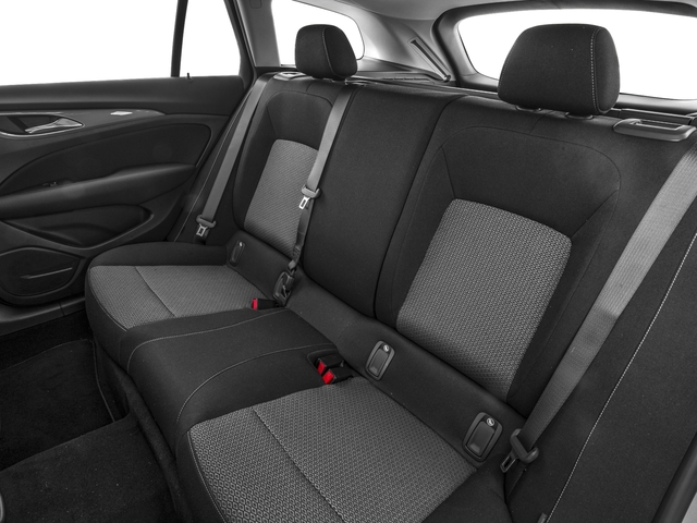 2018 Buick Regal TourX thumbnail 5