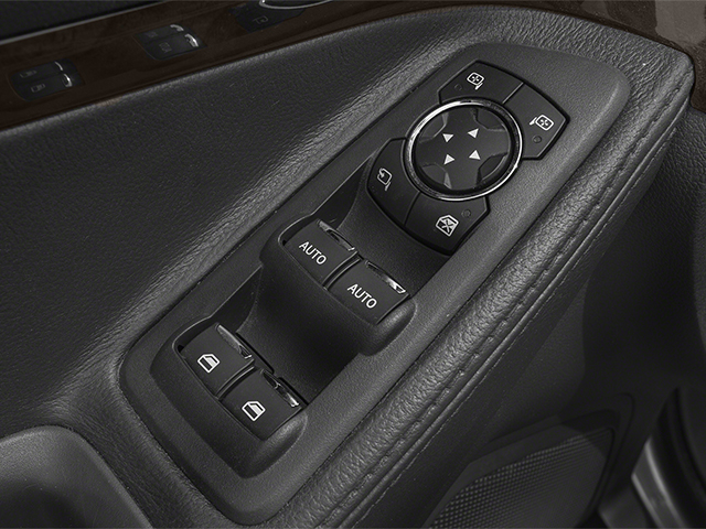 2010 Ford Taurus SEL photo 23