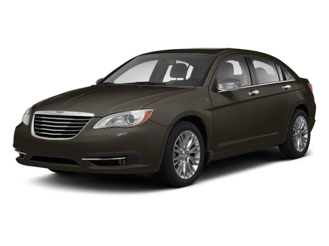2013 Chrysler 200 Touring's photo