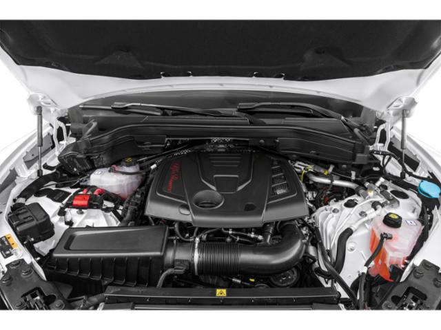 2023 Alfa Romeo Stelvio thumbnail 8