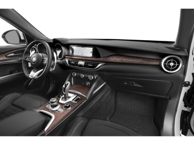 2023 Alfa Romeo Stelvio thumbnail 13
