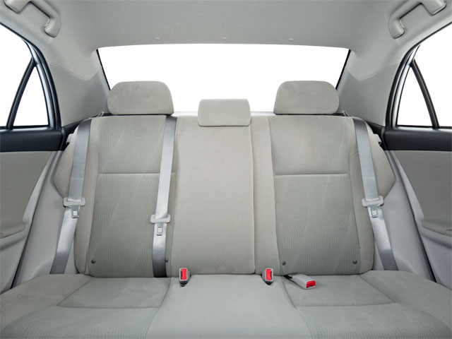 2013 Toyota Corolla L - Photo 25