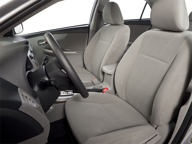 2013 Toyota Corolla L - Photo 31