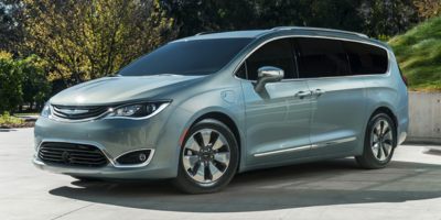 Used 2020  Chrysler Pacifica Hybrid Limited FWD at Maxx Loans near St. Adrian, MI